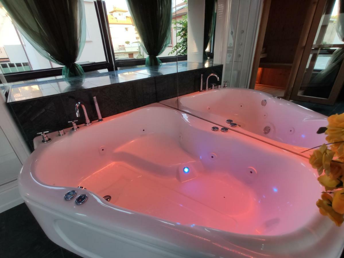 Hotel Memory Римини Стая снимка
